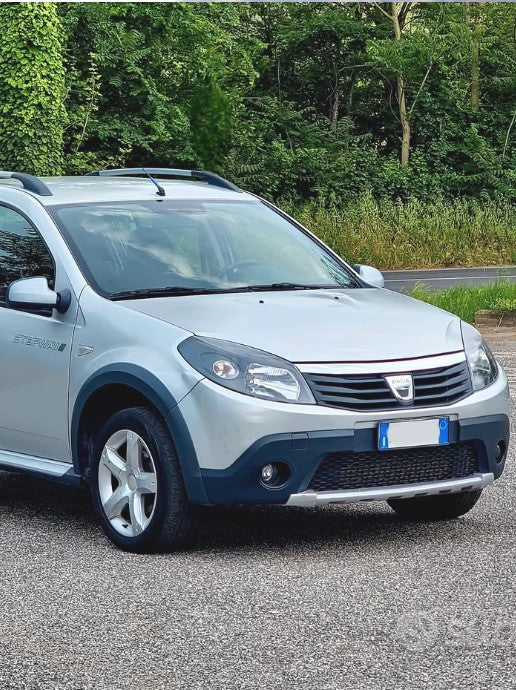 SANDERO (2008-2020)->DACIA