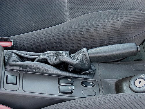 Genuine leather handbrake gaiter for SAAB 9.3 (1998-2003) and SAAB 900S-SE (1994-1997)